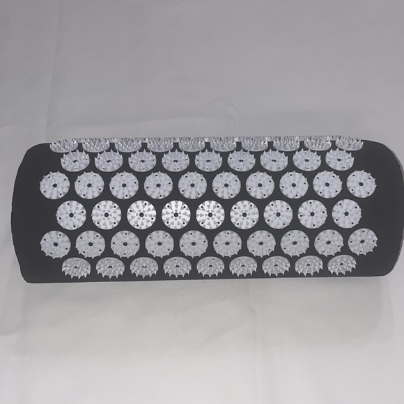 pillow covered in acupressure points for neck support and more holistic pain rel - Picture 1 of 11